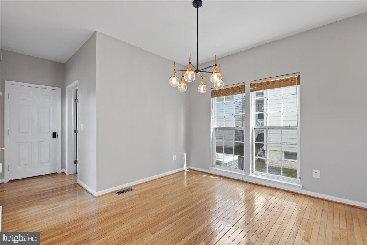 4800 WERMUTH WAY, WOODBRIDGE, Virginia 22192, 4 Bedrooms Bedrooms, ,3 BathroomsBathrooms,Residential,For sale,4800 WERMUTH WAY,VAPW2104000 MLS # VAPW2104000