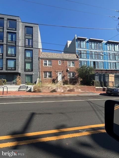 427 KENNEDY ST NW, WASHINGTON, District Of Columbia 20011, ,Residential,For sale,427 KENNEDY ST NW,DCDC2222600 MLS # DCDC2222600