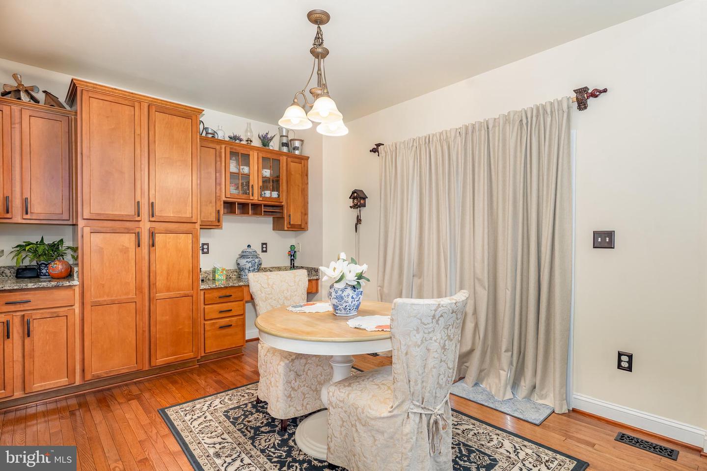 9314 BIRCH CLIFF DR, FREDERICKSBURG, Virginia 22407, 5 Bedrooms Bedrooms, ,3 BathroomsBathrooms,Residential,For sale,9314 BIRCH CLIFF DR,VASP2036280 MLS # VASP2036280