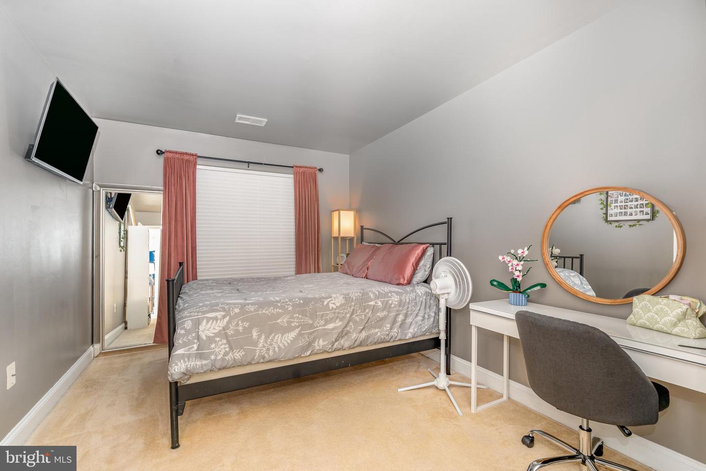 9314 BIRCH CLIFF DR, FREDERICKSBURG, Virginia 22407, 5 Bedrooms Bedrooms, ,3 BathroomsBathrooms,Residential,For sale,9314 BIRCH CLIFF DR,VASP2036280 MLS # VASP2036280