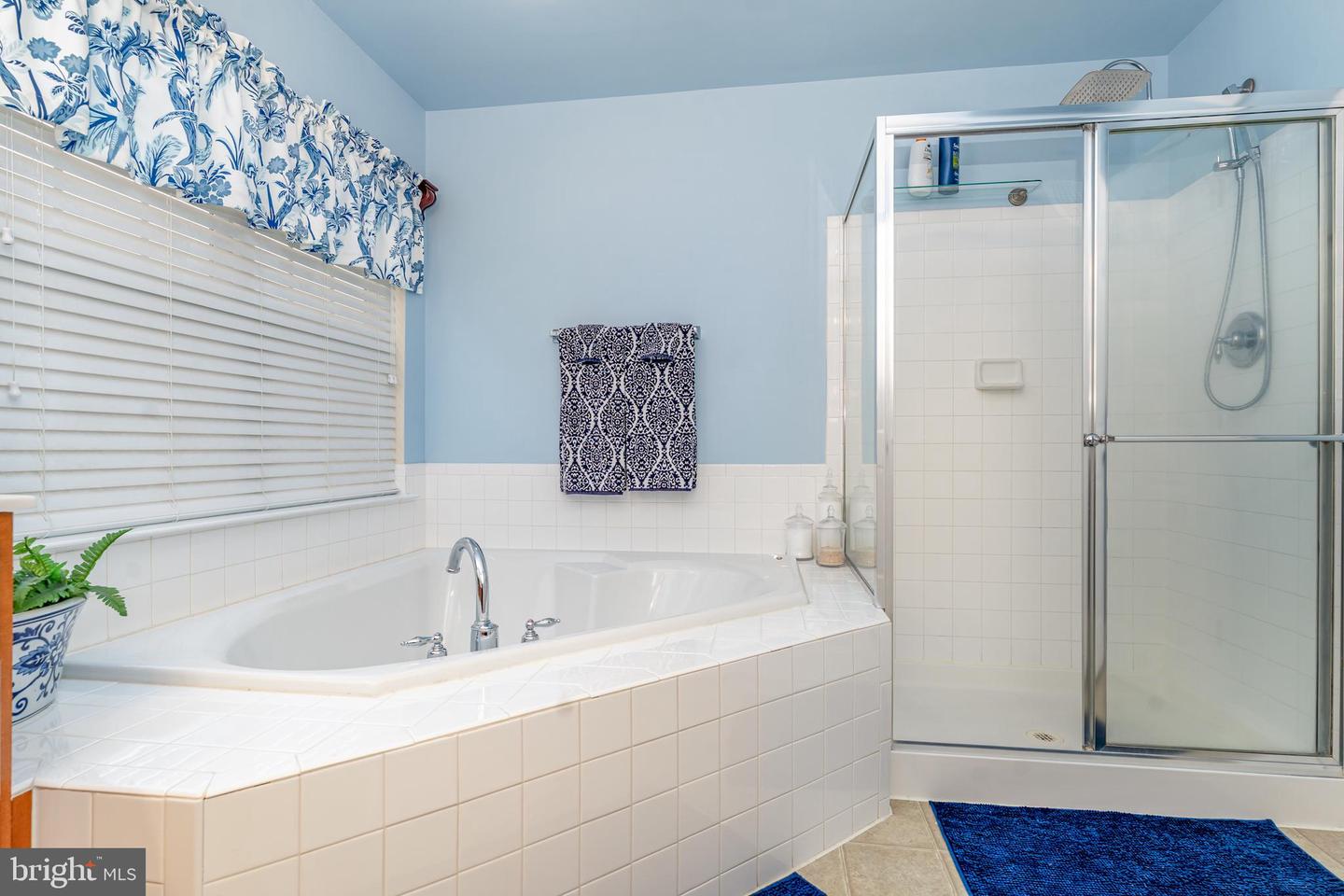 9314 BIRCH CLIFF DR, FREDERICKSBURG, Virginia 22407, 5 Bedrooms Bedrooms, ,3 BathroomsBathrooms,Residential,For sale,9314 BIRCH CLIFF DR,VASP2036280 MLS # VASP2036280