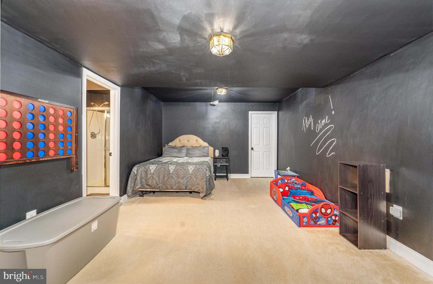 9314 BIRCH CLIFF DR, FREDERICKSBURG, Virginia 22407, 5 Bedrooms Bedrooms, ,3 BathroomsBathrooms,Residential,For sale,9314 BIRCH CLIFF DR,VASP2036280 MLS # VASP2036280