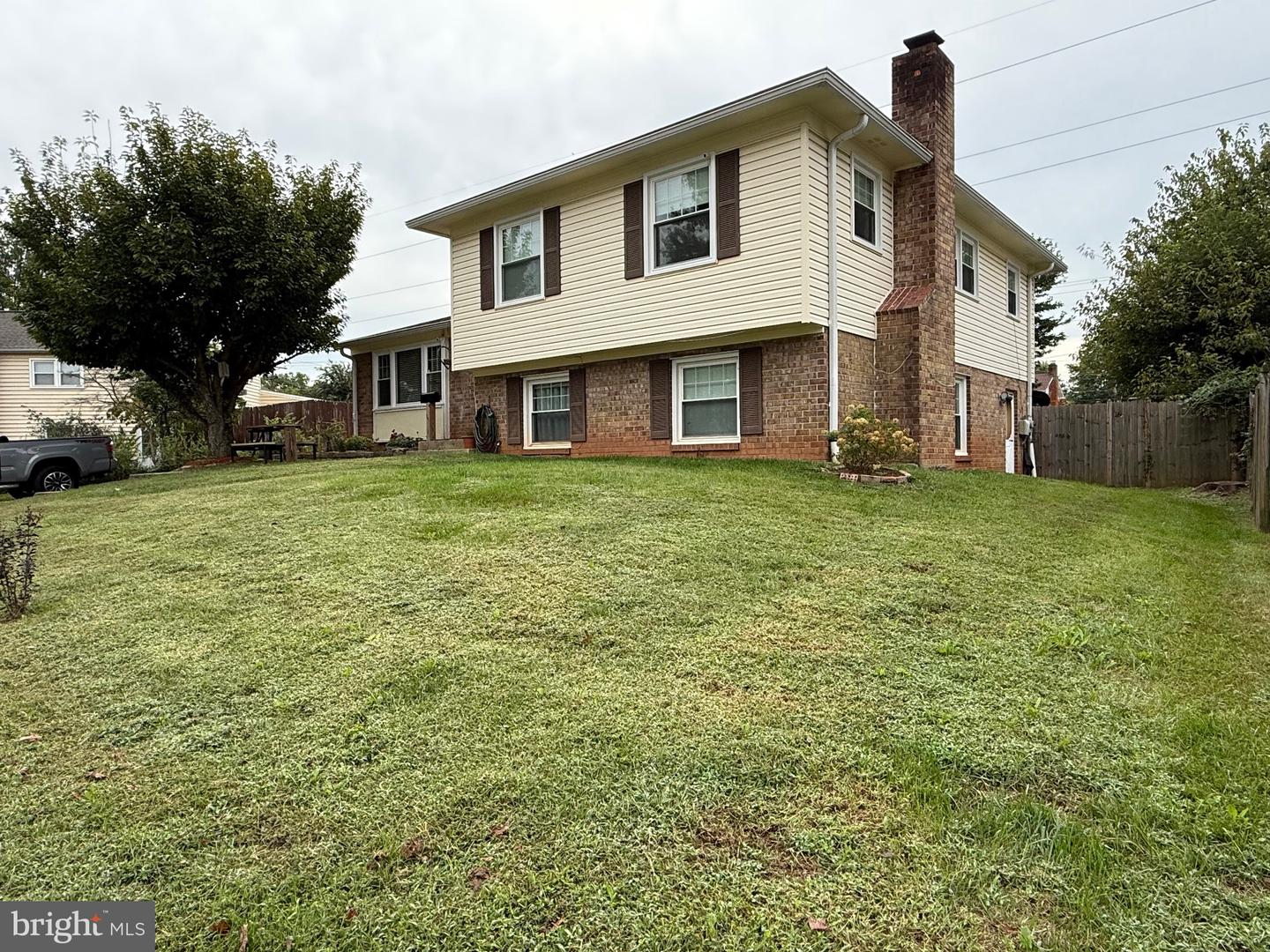 9724 COPELAND DR, MANASSAS, Virginia 20109, 6 Bedrooms Bedrooms, ,3 BathroomsBathrooms,Residential,For sale,9724 COPELAND DR,VAPW2104126 MLS # VAPW2104126