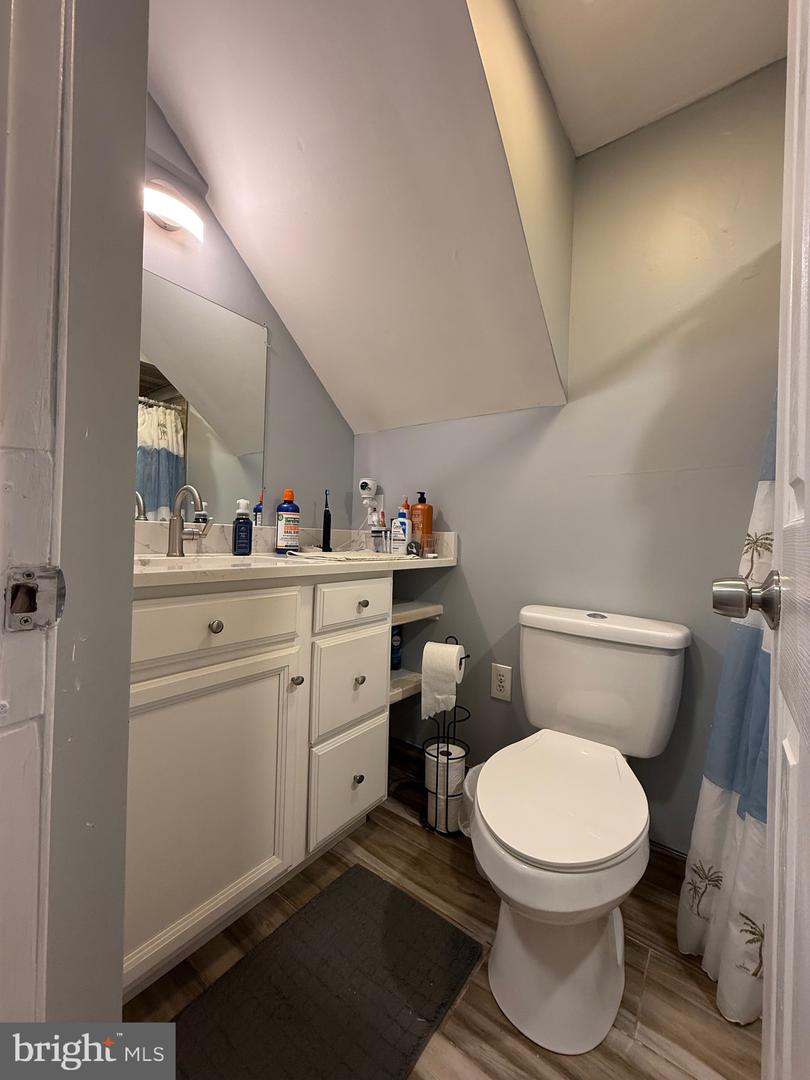 9724 COPELAND DR, MANASSAS, Virginia 20109, 6 Bedrooms Bedrooms, ,3 BathroomsBathrooms,Residential,For sale,9724 COPELAND DR,VAPW2104126 MLS # VAPW2104126