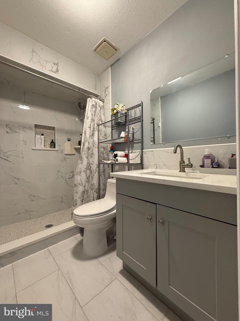 9724 COPELAND DR, MANASSAS, Virginia 20109, 6 Bedrooms Bedrooms, ,3 BathroomsBathrooms,Residential,For sale,9724 COPELAND DR,VAPW2104126 MLS # VAPW2104126