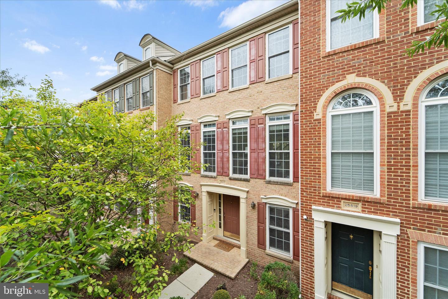 25817 MEWS TER, CHANTILLY, Virginia 20152, 3 Bedrooms Bedrooms, ,2 BathroomsBathrooms,Residential,For sale,25817 MEWS TER,VALO2107112 MLS # VALO2107112