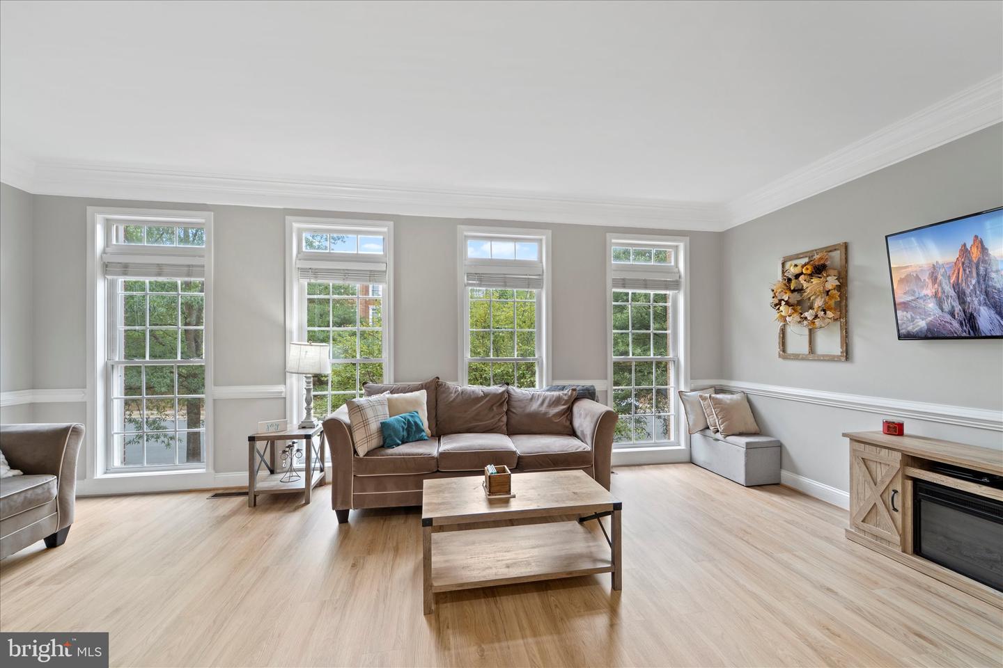 25817 MEWS TER, CHANTILLY, Virginia 20152, 3 Bedrooms Bedrooms, ,2 BathroomsBathrooms,Residential,For sale,25817 MEWS TER,VALO2107112 MLS # VALO2107112