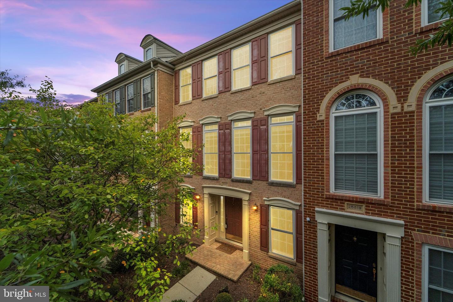 25817 MEWS TER, CHANTILLY, Virginia 20152, 3 Bedrooms Bedrooms, ,2 BathroomsBathrooms,Residential,For sale,25817 MEWS TER,VALO2107112 MLS # VALO2107112