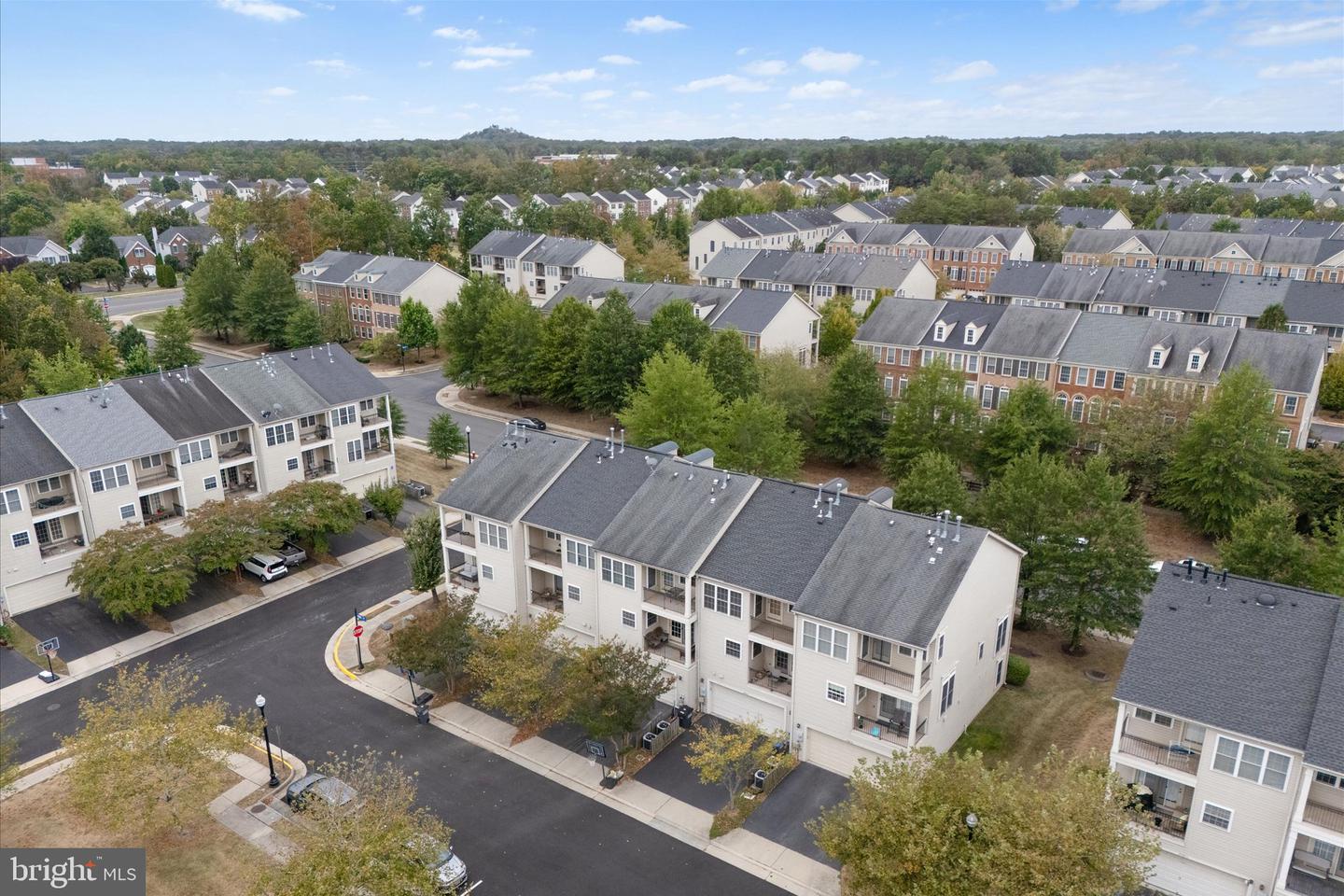 25817 MEWS TER, CHANTILLY, Virginia 20152, 3 Bedrooms Bedrooms, ,2 BathroomsBathrooms,Residential,For sale,25817 MEWS TER,VALO2107112 MLS # VALO2107112