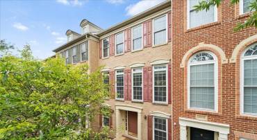 25817 MEWS TER, CHANTILLY, Virginia 20152, 3 Bedrooms Bedrooms, ,2 BathroomsBathrooms,Residential,For sale,25817 MEWS TER,VALO2107112 MLS # VALO2107112