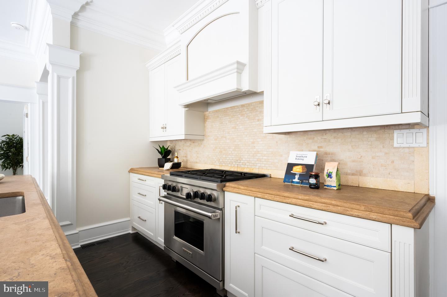 2913 UNIVERSITY TER NW, WASHINGTON, District Of Columbia 20016, 6 Bedrooms Bedrooms, ,5 BathroomsBathrooms,Residential,For sale,2913 UNIVERSITY TER NW,DCDC2223260 MLS # DCDC2223260
