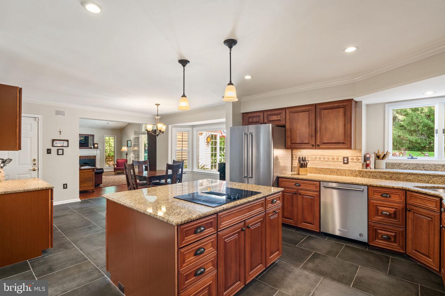 6805 OLD STONE FENCE RD, FAIRFAX STATION, Virginia 22039, 4 Bedrooms Bedrooms, ,3 BathroomsBathrooms,Residential,For sale,6805 OLD STONE FENCE RD,VAFX2268436 MLS # VAFX2268436