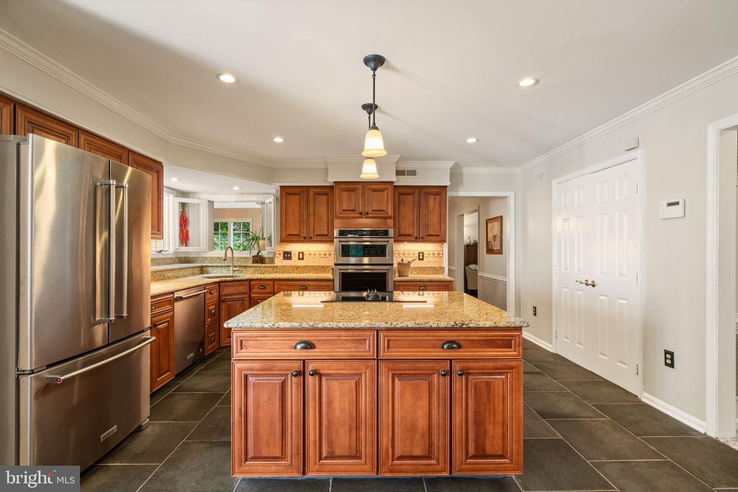 6805 OLD STONE FENCE RD, FAIRFAX STATION, Virginia 22039, 4 Bedrooms Bedrooms, ,3 BathroomsBathrooms,Residential,For sale,6805 OLD STONE FENCE RD,VAFX2268436 MLS # VAFX2268436