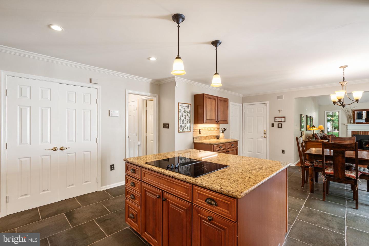 6805 OLD STONE FENCE RD, FAIRFAX STATION, Virginia 22039, 4 Bedrooms Bedrooms, ,3 BathroomsBathrooms,Residential,For sale,6805 OLD STONE FENCE RD,VAFX2268436 MLS # VAFX2268436