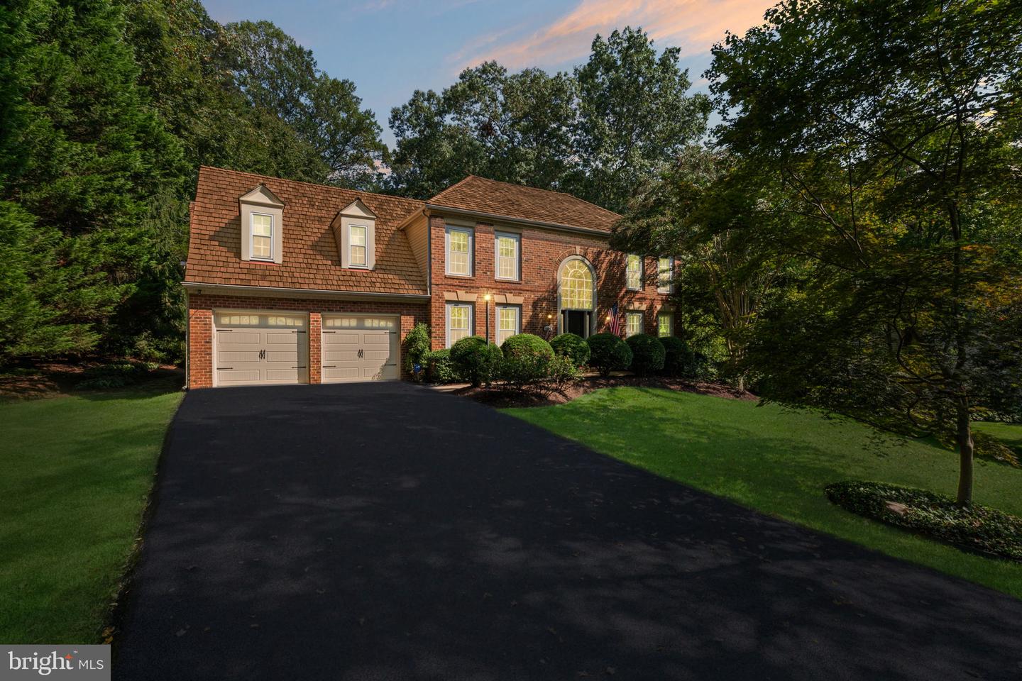 6805 OLD STONE FENCE RD, FAIRFAX STATION, Virginia 22039, 4 Bedrooms Bedrooms, ,3 BathroomsBathrooms,Residential,For sale,6805 OLD STONE FENCE RD,VAFX2268436 MLS # VAFX2268436