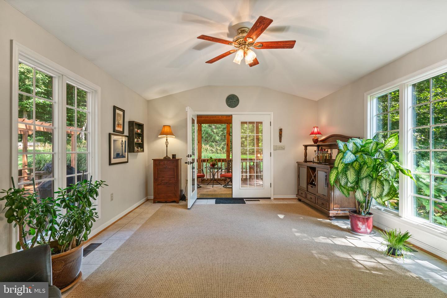 6805 OLD STONE FENCE RD, FAIRFAX STATION, Virginia 22039, 4 Bedrooms Bedrooms, ,3 BathroomsBathrooms,Residential,For sale,6805 OLD STONE FENCE RD,VAFX2268436 MLS # VAFX2268436