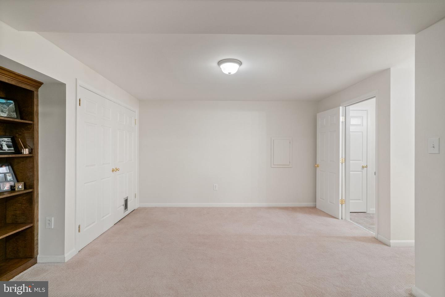 6805 OLD STONE FENCE RD, FAIRFAX STATION, Virginia 22039, 4 Bedrooms Bedrooms, ,3 BathroomsBathrooms,Residential,For sale,6805 OLD STONE FENCE RD,VAFX2268436 MLS # VAFX2268436