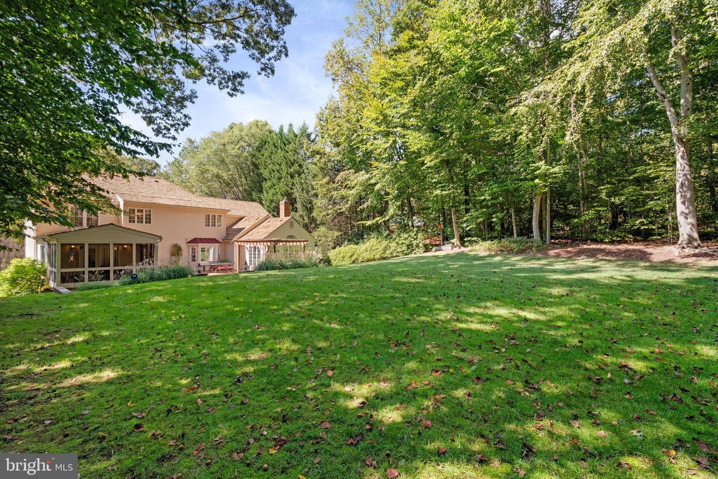 6805 OLD STONE FENCE RD, FAIRFAX STATION, Virginia 22039, 4 Bedrooms Bedrooms, ,3 BathroomsBathrooms,Residential,For sale,6805 OLD STONE FENCE RD,VAFX2268436 MLS # VAFX2268436