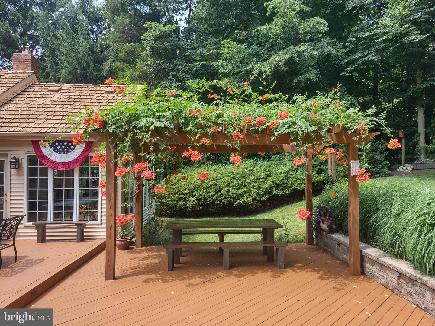 6805 OLD STONE FENCE RD, FAIRFAX STATION, Virginia 22039, 4 Bedrooms Bedrooms, ,3 BathroomsBathrooms,Residential,For sale,6805 OLD STONE FENCE RD,VAFX2268436 MLS # VAFX2268436