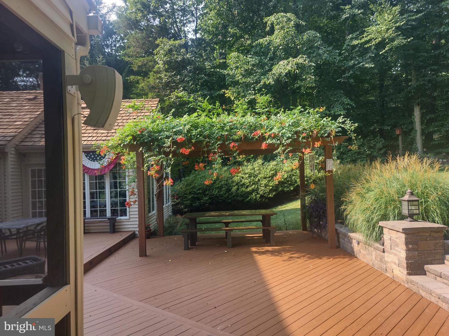 6805 OLD STONE FENCE RD, FAIRFAX STATION, Virginia 22039, 4 Bedrooms Bedrooms, ,3 BathroomsBathrooms,Residential,For sale,6805 OLD STONE FENCE RD,VAFX2268436 MLS # VAFX2268436