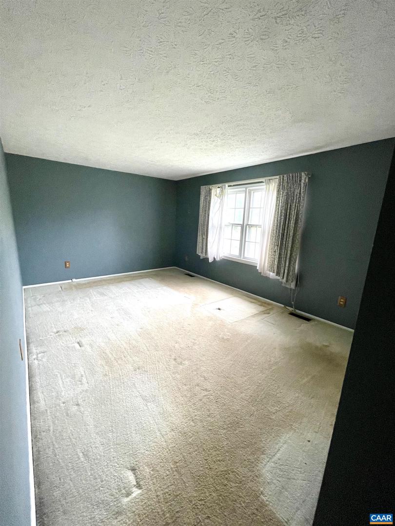 215 GREENE LEA DR, RUCKERSVILLE, Virginia 22968, 4 Bedrooms Bedrooms, ,2 BathroomsBathrooms,Residential,For sale,215 GREENE LEA DR,669212 MLS # 669212