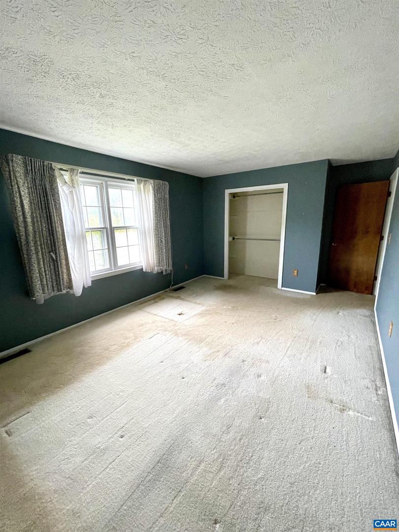 215 GREENE LEA DR, RUCKERSVILLE, Virginia 22968, 4 Bedrooms Bedrooms, ,2 BathroomsBathrooms,Residential,For sale,215 GREENE LEA DR,669212 MLS # 669212