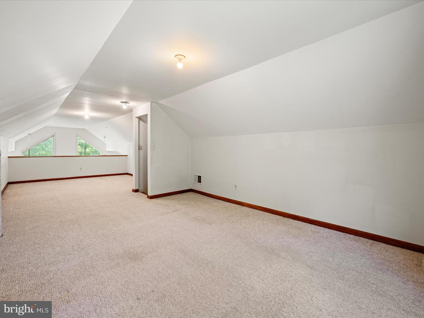 616 CHESTNUT LN, BERRYVILLE, Virginia 22611, 2 Bedrooms Bedrooms, ,3 BathroomsBathrooms,Residential,For sale,616 CHESTNUT LN,VACL2006096 MLS # VACL2006096