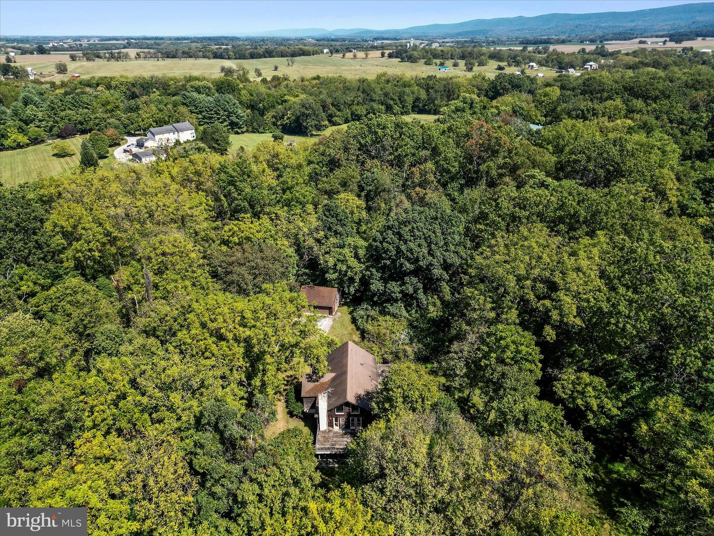 616 CHESTNUT LN, BERRYVILLE, Virginia 22611, 2 Bedrooms Bedrooms, ,3 BathroomsBathrooms,Residential,For sale,616 CHESTNUT LN,VACL2006096 MLS # VACL2006096