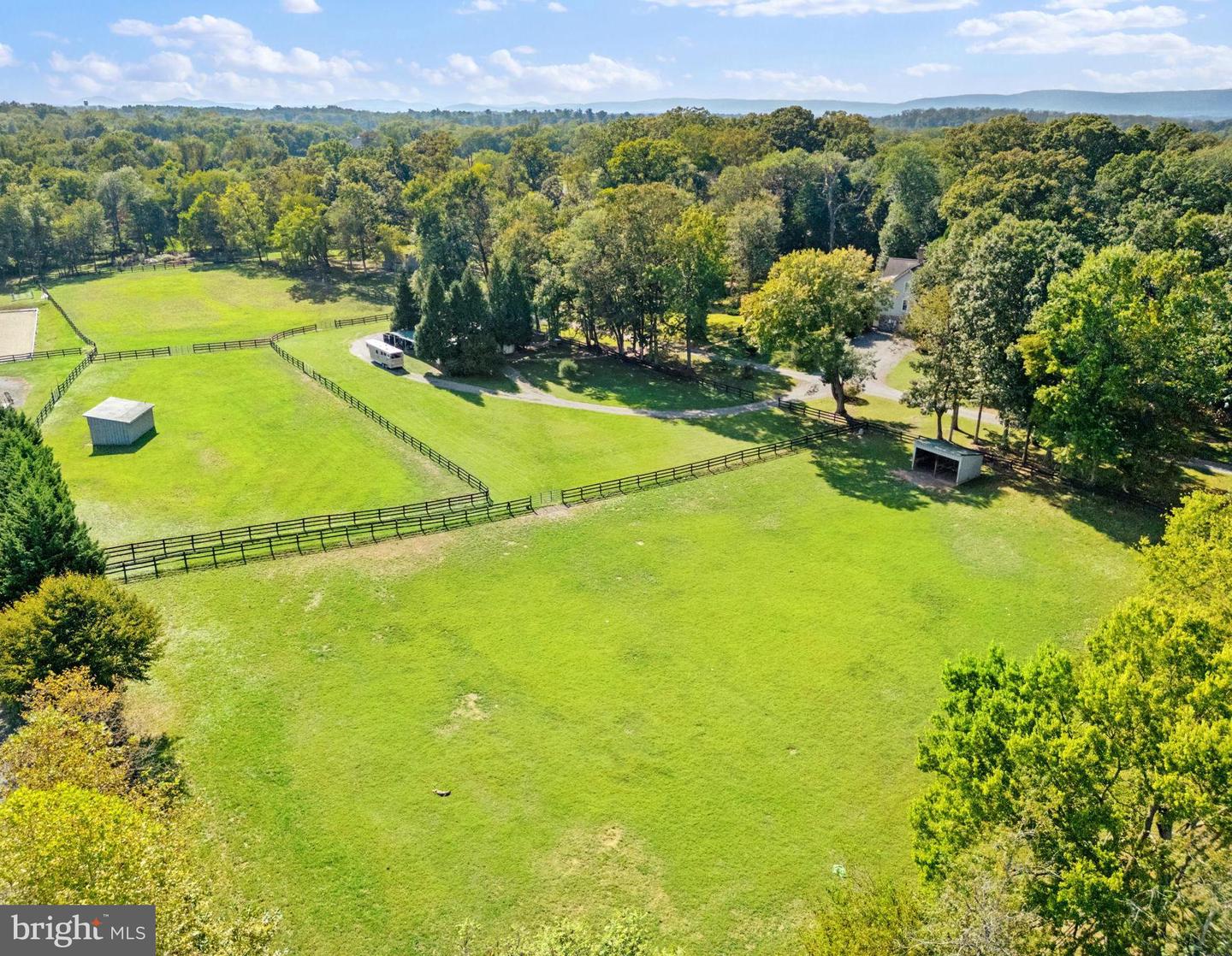 36775 LEITH LN, MIDDLEBURG, Virginia 20117, 4 Bedrooms Bedrooms, ,3 BathroomsBathrooms,Residential,For sale,36775 LEITH LN,VALO2107656 MLS # VALO2107656