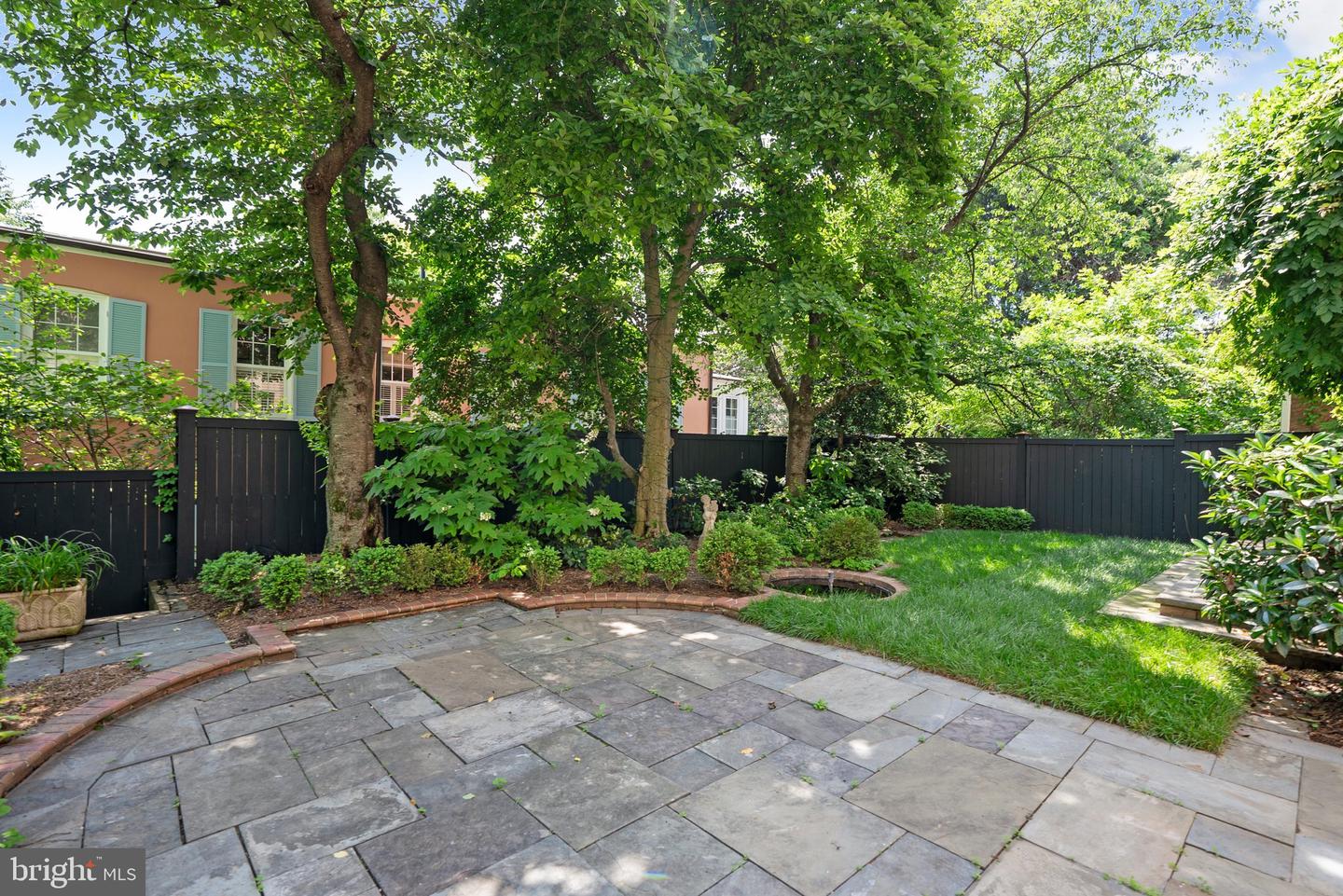 1527 35TH ST NW, WASHINGTON, District Of Columbia 20007, 8 Bedrooms Bedrooms, ,6 BathroomsBathrooms,Residential,For sale,1527 35TH ST NW,DCDC2224272 MLS # DCDC2224272