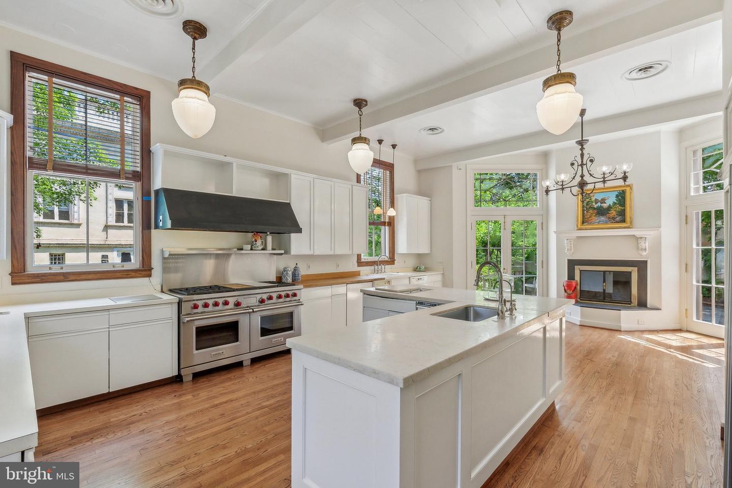 1527 35TH ST NW, WASHINGTON, District Of Columbia 20007, 8 Bedrooms Bedrooms, ,6 BathroomsBathrooms,Residential,For sale,1527 35TH ST NW,DCDC2224272 MLS # DCDC2224272