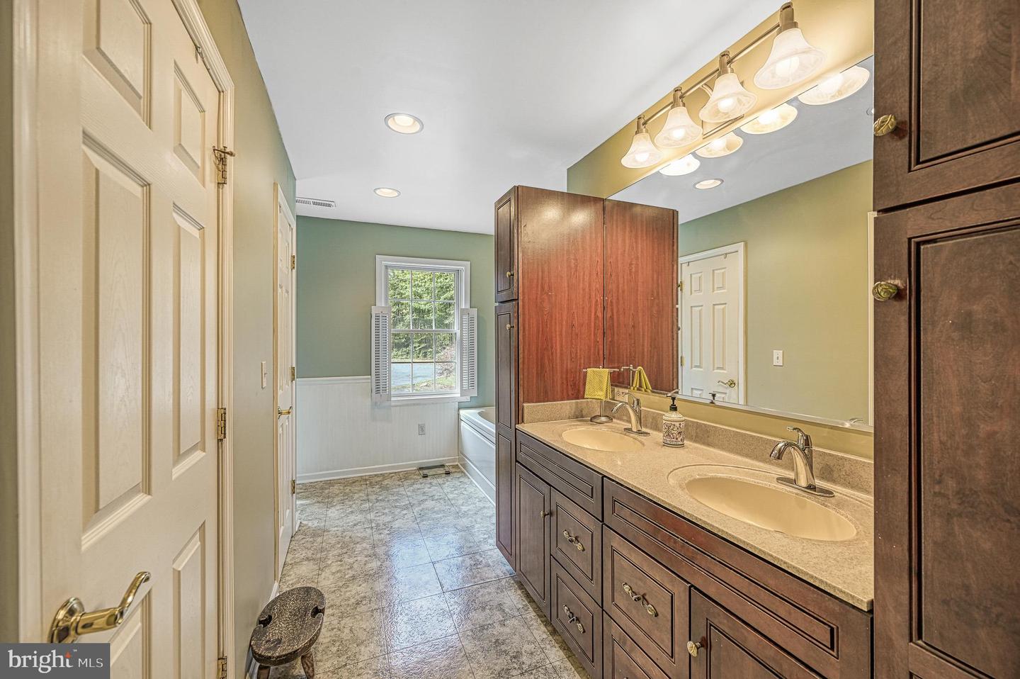 5 HUNT HAVEN, MINERAL, Virginia 23117, 4 Bedrooms Bedrooms, ,2 BathroomsBathrooms,Residential,For sale,5 HUNT HAVEN,VALA2008644 MLS # VALA2008644