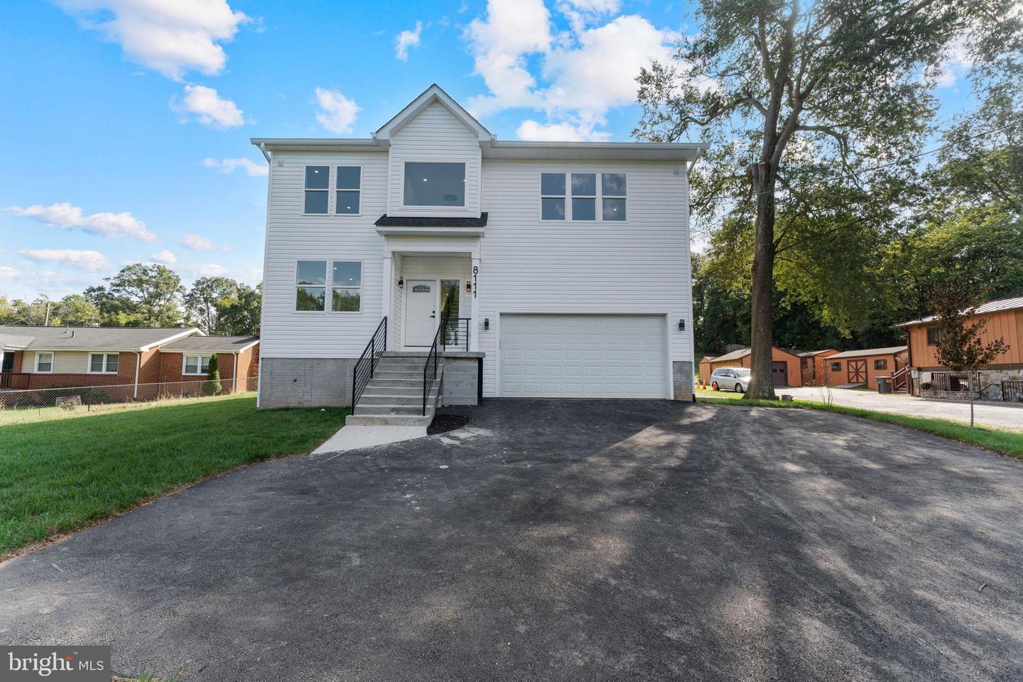 8111 OAK ST, MANASSAS, Virginia 20111, 4 Bedrooms Bedrooms, ,3 BathroomsBathrooms,Residential,For sale,8111 OAK ST,VAPW2104814 MLS # VAPW2104814