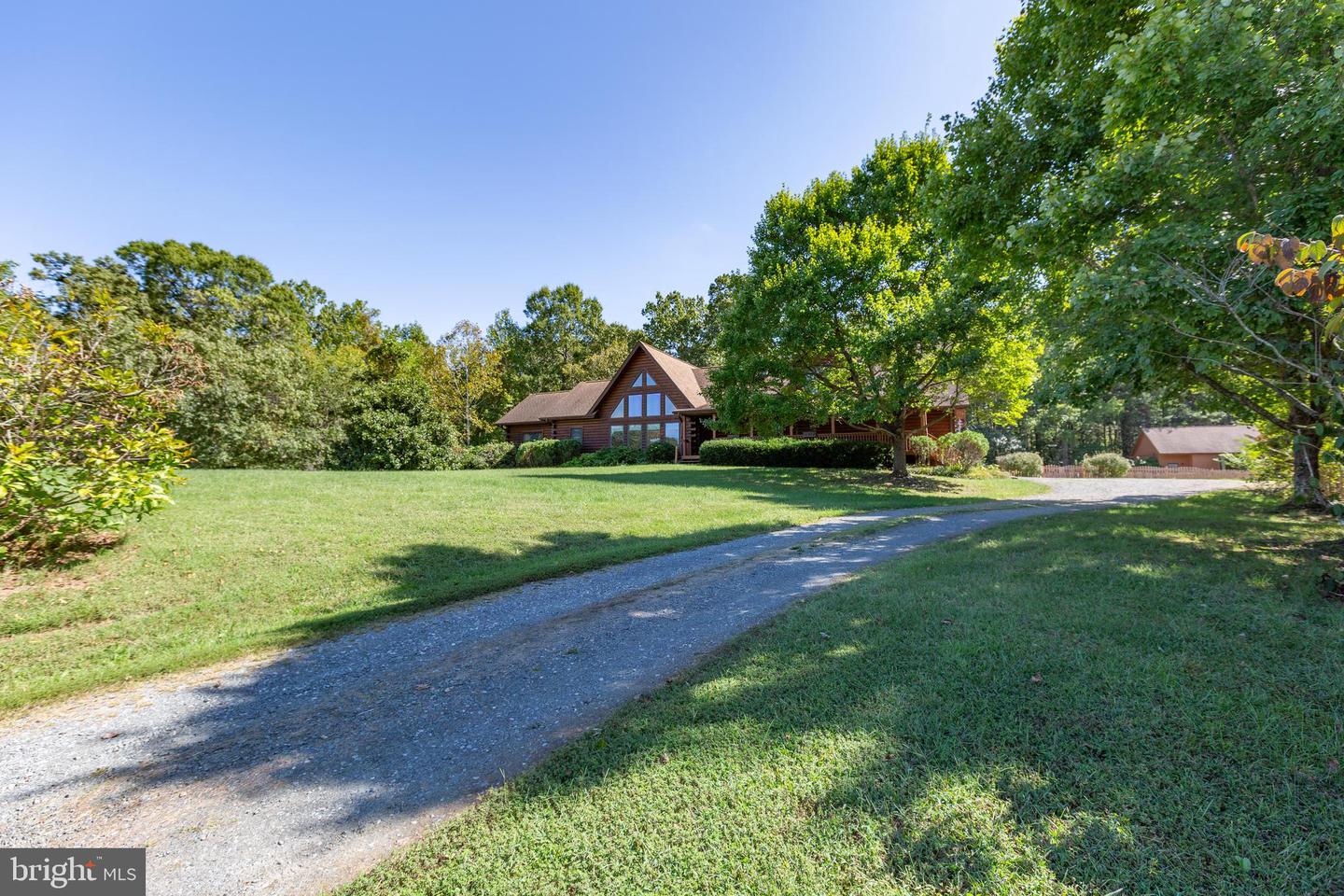 13328 GRANVIEW RD, KING GEORGE, Virginia 22485, 3 Bedrooms Bedrooms, ,3 BathroomsBathrooms,Residential,For sale,13328 GRANVIEW RD,VAKG2007082 MLS # VAKG2007082