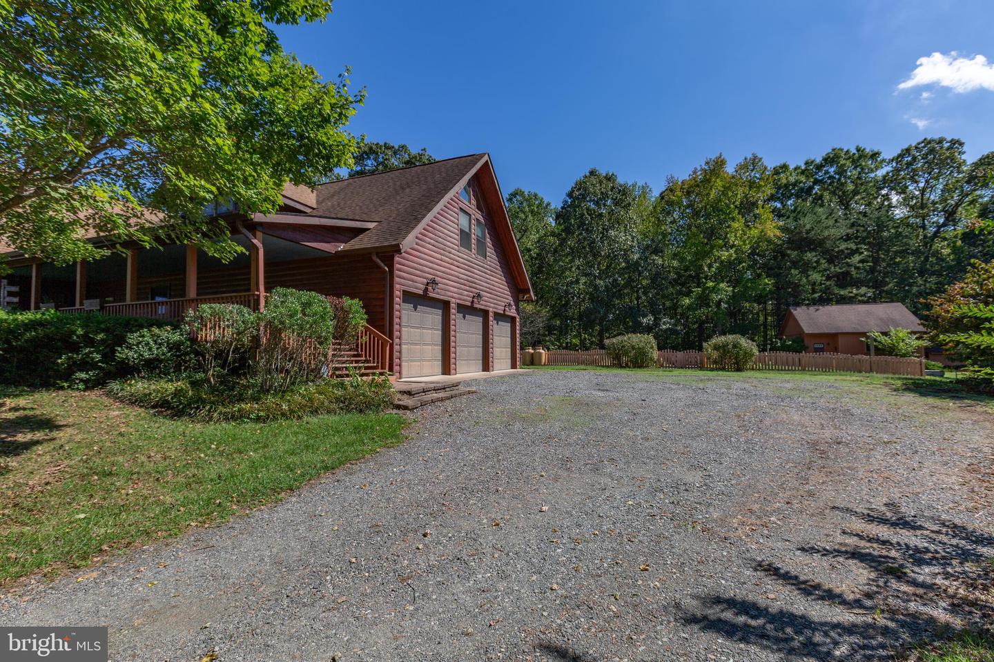 13328 GRANVIEW RD, KING GEORGE, Virginia 22485, 3 Bedrooms Bedrooms, ,3 BathroomsBathrooms,Residential,For sale,13328 GRANVIEW RD,VAKG2007082 MLS # VAKG2007082