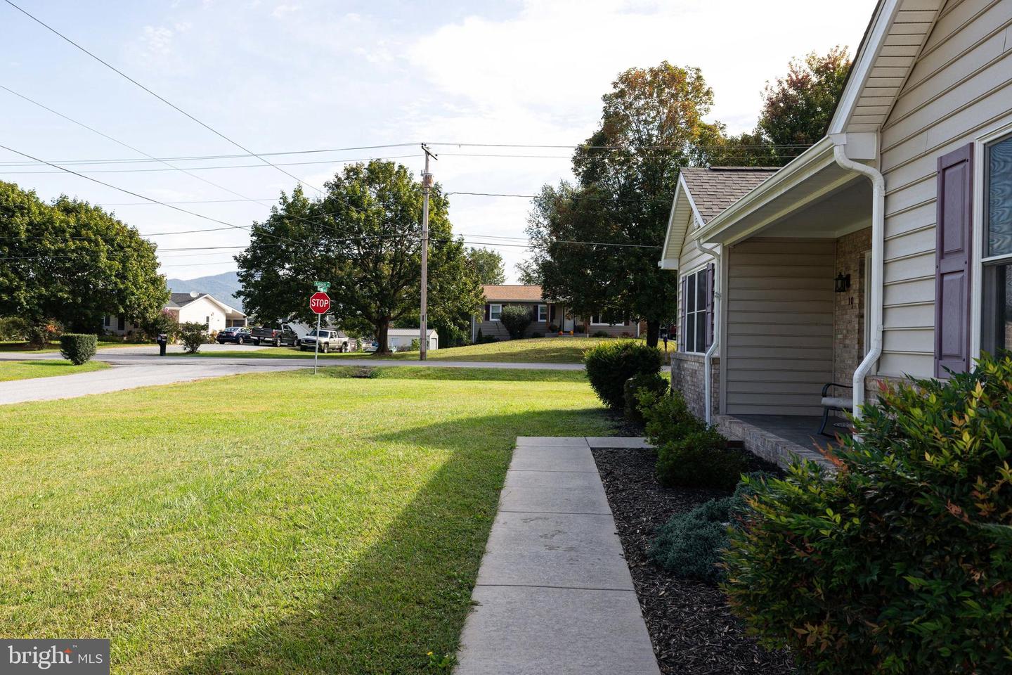 10 CUMBIA AVE, LURAY, Virginia 22835, 3 Bedrooms Bedrooms, ,2 BathroomsBathrooms,Residential,For sale,10 CUMBIA AVE,VAPA2005420 MLS # VAPA2005420