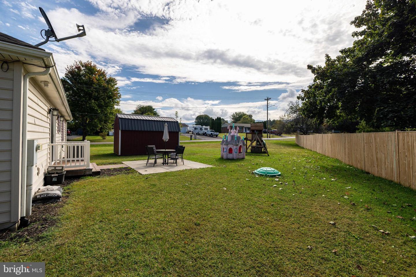 10 CUMBIA AVE, LURAY, Virginia 22835, 3 Bedrooms Bedrooms, ,2 BathroomsBathrooms,Residential,For sale,10 CUMBIA AVE,VAPA2005420 MLS # VAPA2005420