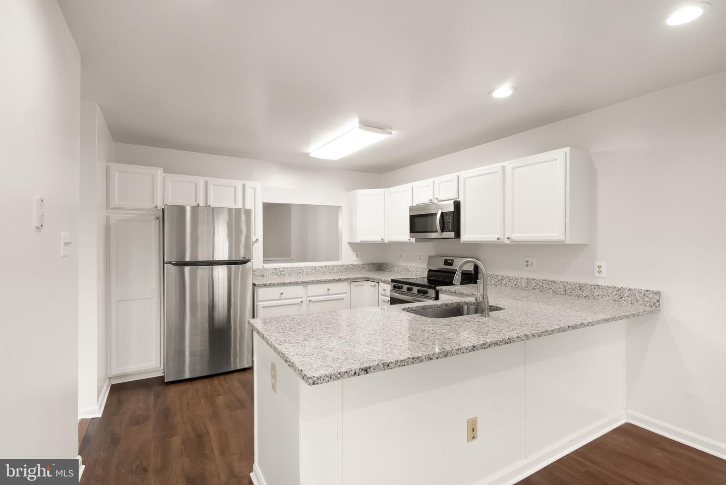 4758 WARM HEARTH CIR, FAIRFAX, Virginia 22033, 3 Bedrooms Bedrooms, ,2 BathroomsBathrooms,Residential,For sale,4758 WARM HEARTH CIR,VAFX2269804 MLS # VAFX2269804