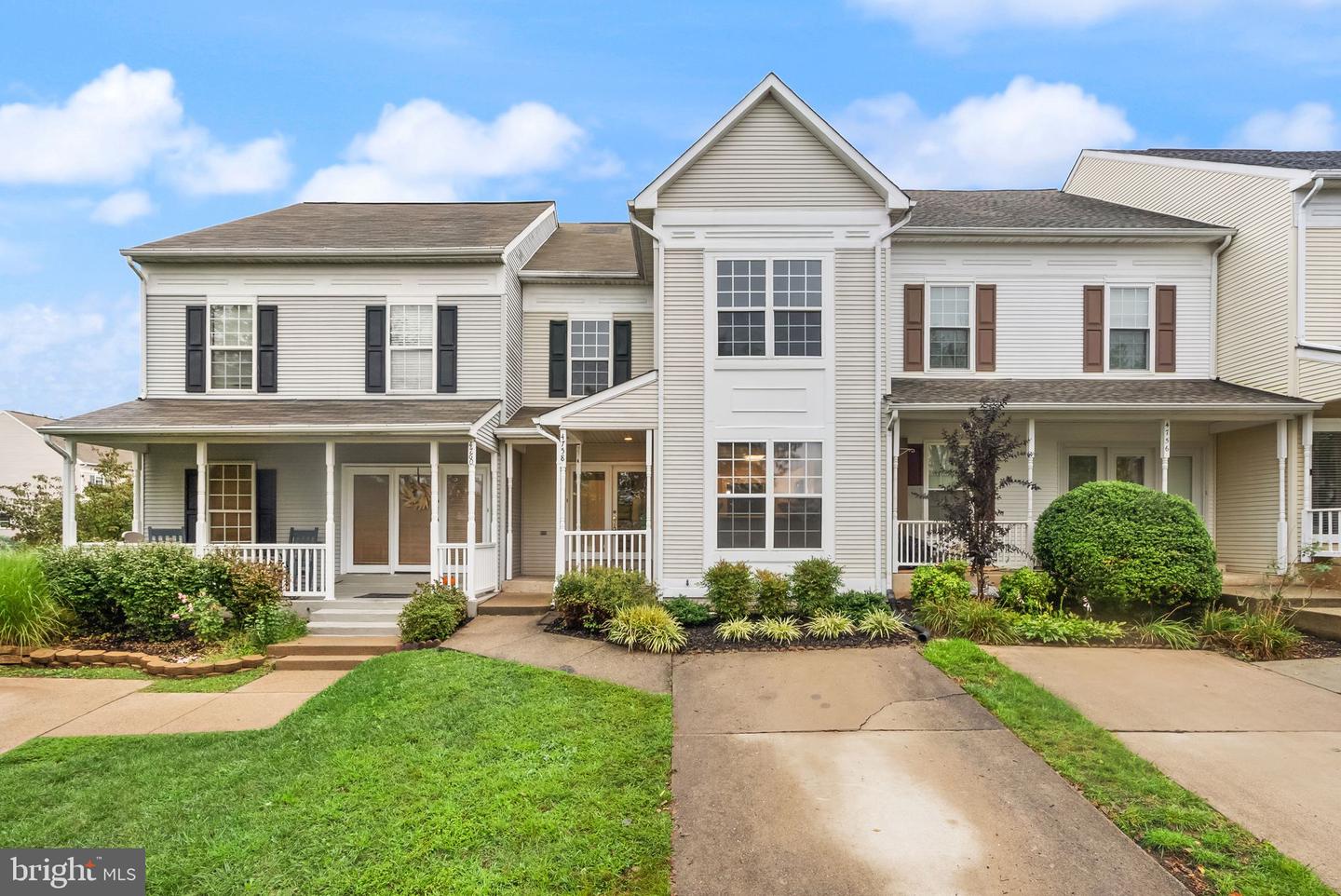 4758 WARM HEARTH CIR, FAIRFAX, Virginia 22033, 3 Bedrooms Bedrooms, ,2 BathroomsBathrooms,Residential,For sale,4758 WARM HEARTH CIR,VAFX2269804 MLS # VAFX2269804