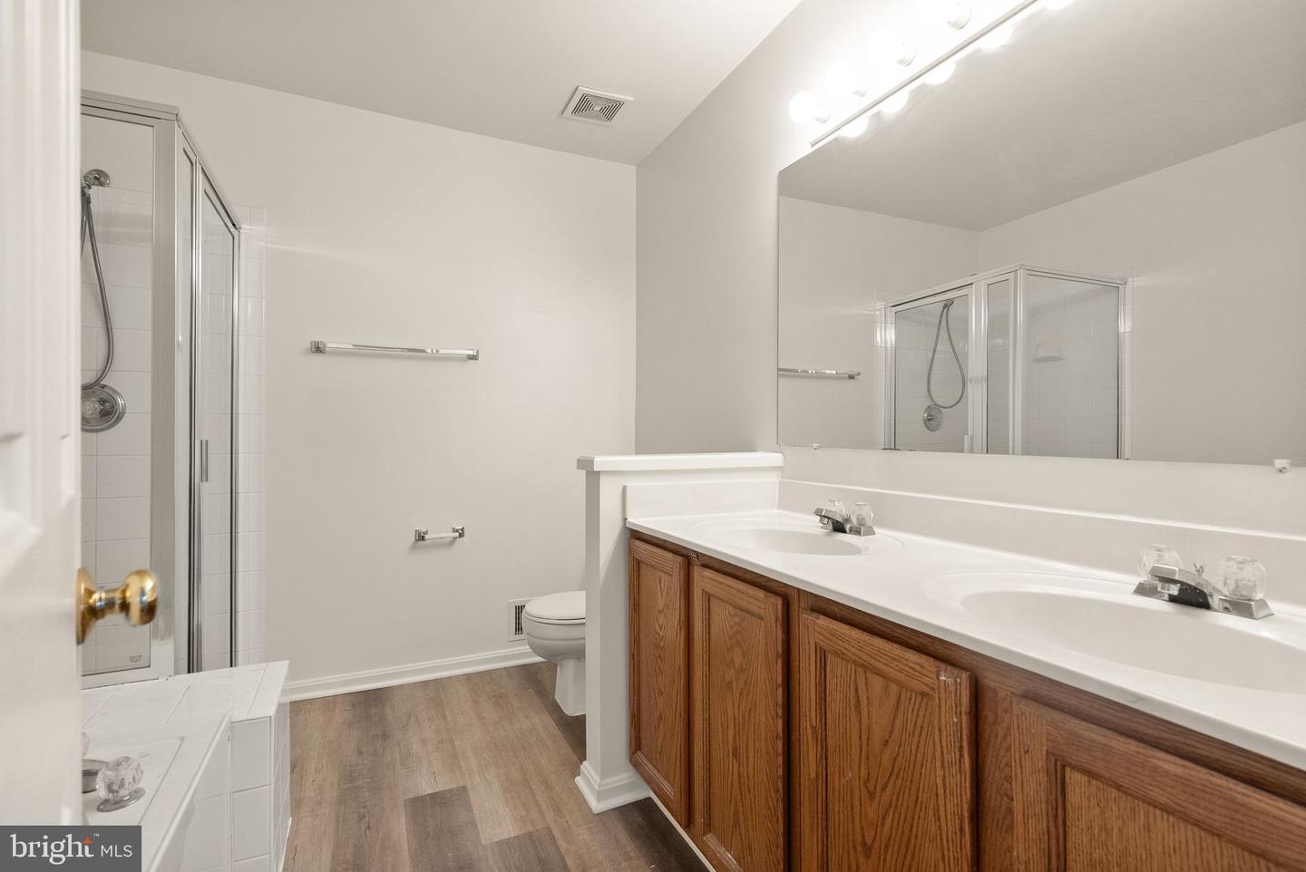 4758 WARM HEARTH CIR, FAIRFAX, Virginia 22033, 3 Bedrooms Bedrooms, ,2 BathroomsBathrooms,Residential,For sale,4758 WARM HEARTH CIR,VAFX2269804 MLS # VAFX2269804
