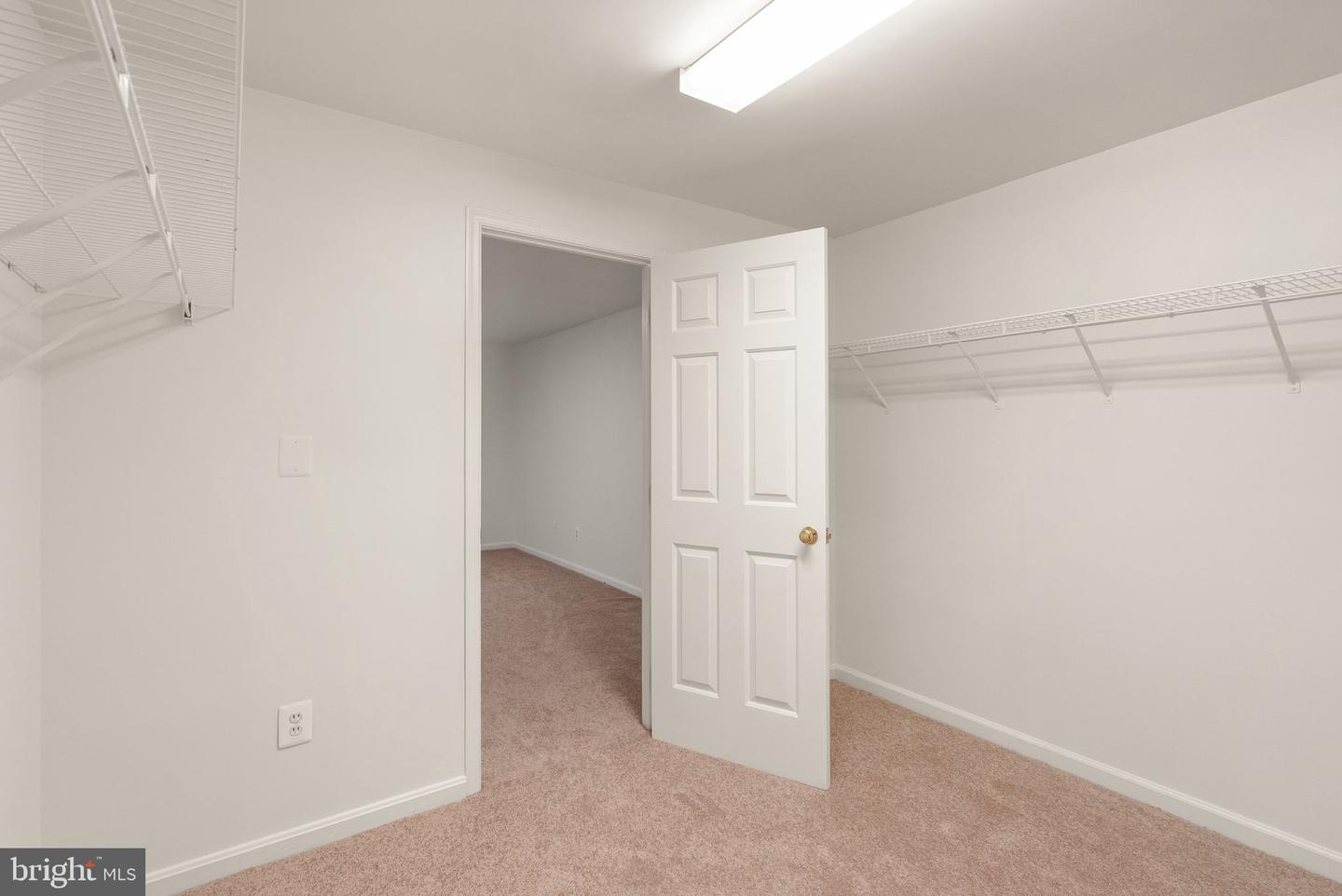 4758 WARM HEARTH CIR, FAIRFAX, Virginia 22033, 3 Bedrooms Bedrooms, ,2 BathroomsBathrooms,Residential,For sale,4758 WARM HEARTH CIR,VAFX2269804 MLS # VAFX2269804