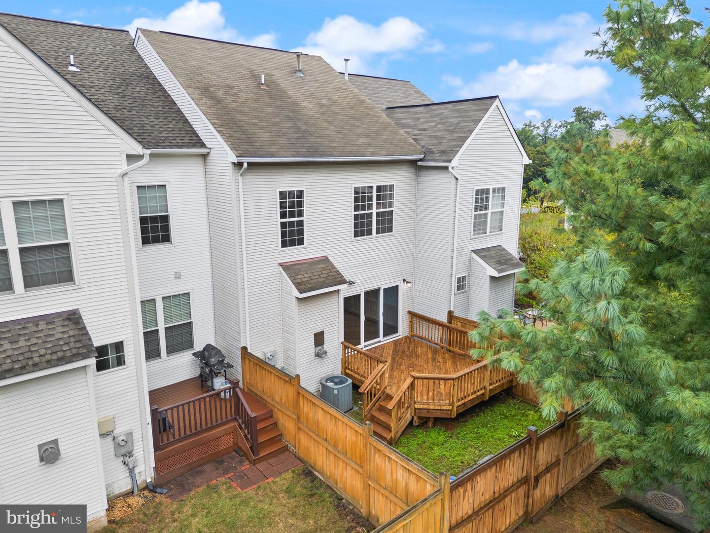 4758 WARM HEARTH CIR, FAIRFAX, Virginia 22033, 3 Bedrooms Bedrooms, ,2 BathroomsBathrooms,Residential,For sale,4758 WARM HEARTH CIR,VAFX2269804 MLS # VAFX2269804