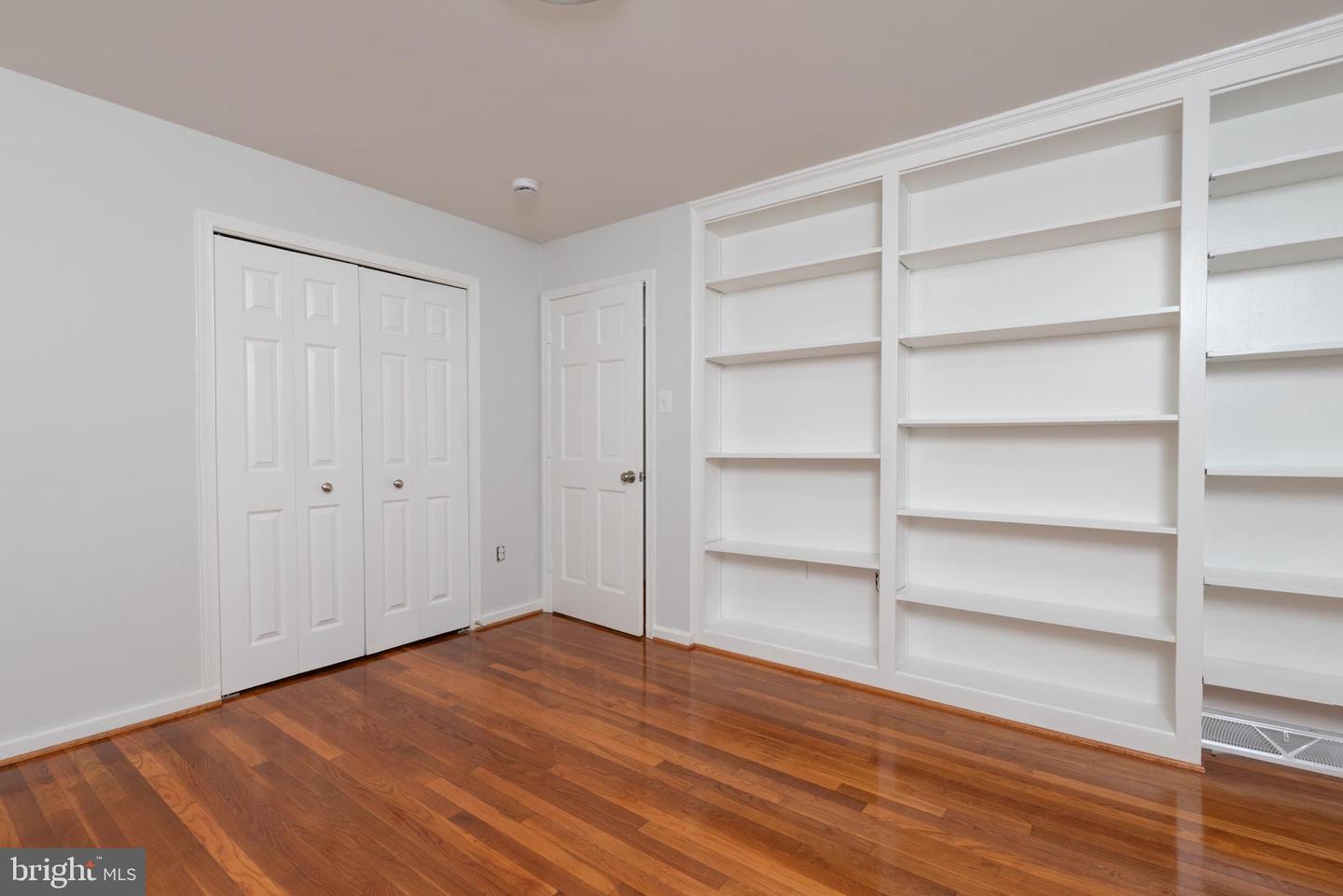715 AZALEA AVE, RICHMOND, Virginia 23227, 3 Bedrooms Bedrooms, ,2 BathroomsBathrooms,Residential,For sale,715 AZALEA AVE,VAHN2001084 MLS # VAHN2001084