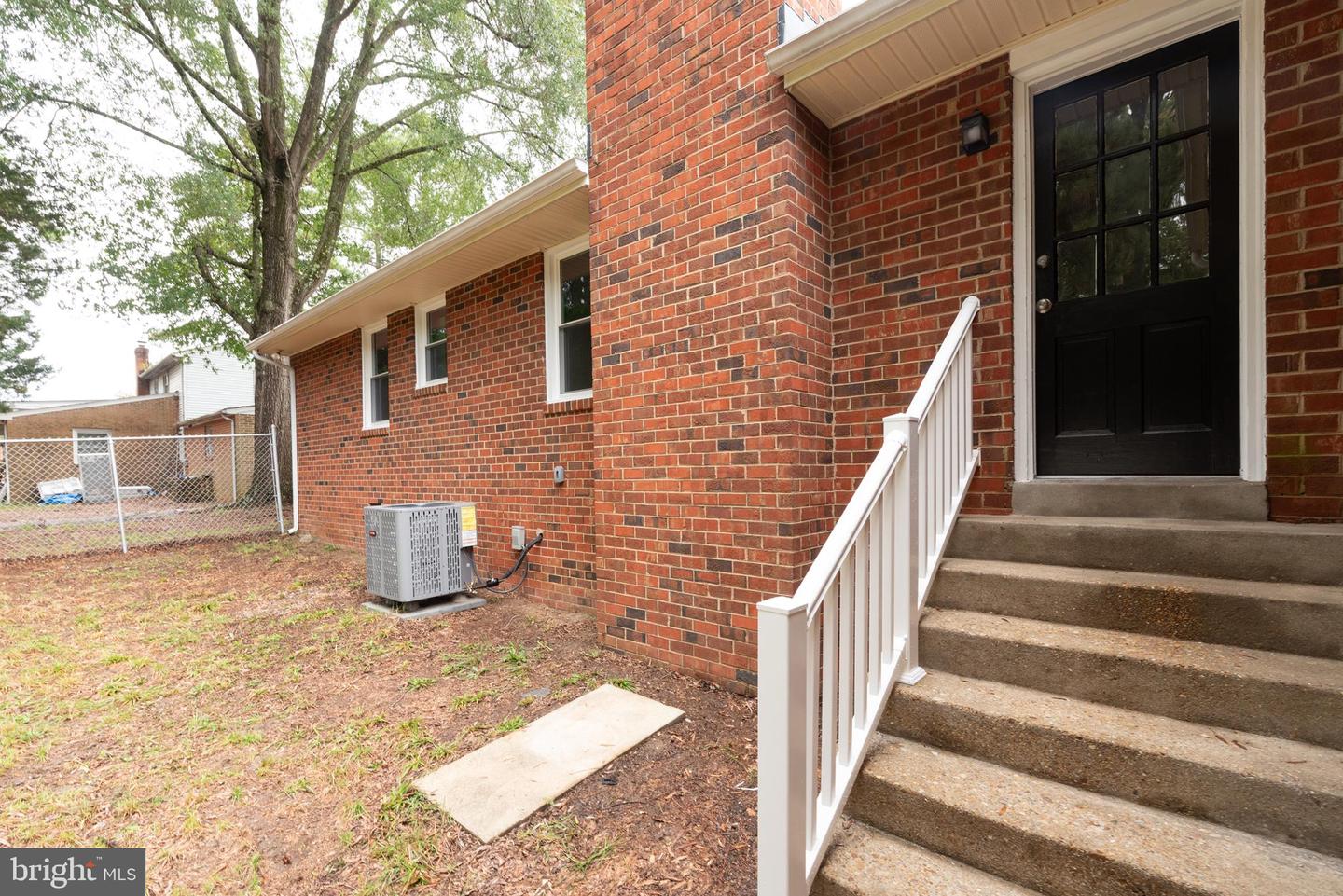 715 AZALEA AVE, RICHMOND, Virginia 23227, 3 Bedrooms Bedrooms, ,2 BathroomsBathrooms,Residential,For sale,715 AZALEA AVE,VAHN2001084 MLS # VAHN2001084