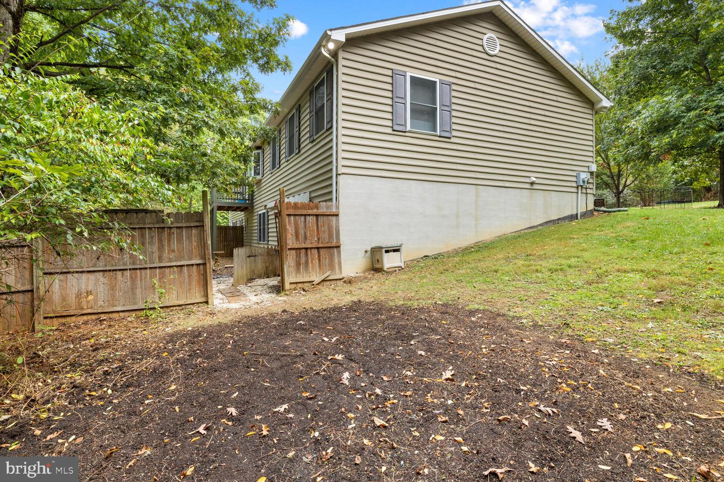 2891 SAUMSVILLE RD, MAURERTOWN, Virginia 22644, 4 Bedrooms Bedrooms, ,5 BathroomsBathrooms,Residential,For sale,2891 SAUMSVILLE RD,VASH2012650 MLS # VASH2012650