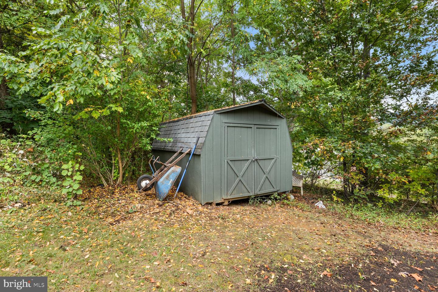 2891 SAUMSVILLE RD, MAURERTOWN, Virginia 22644, 4 Bedrooms Bedrooms, ,5 BathroomsBathrooms,Residential,For sale,2891 SAUMSVILLE RD,VASH2012650 MLS # VASH2012650