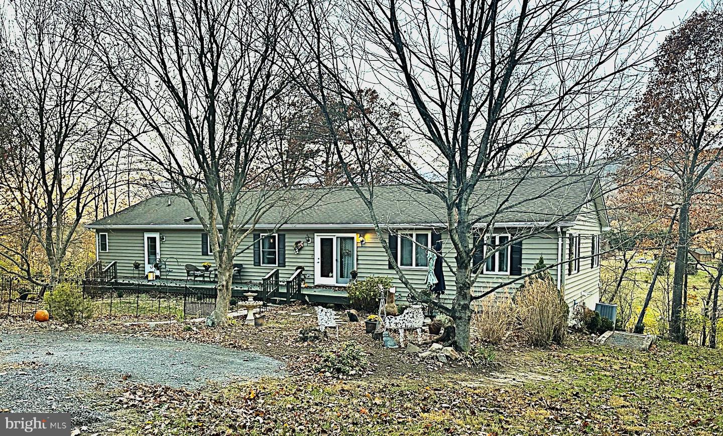 2891 SAUMSVILLE RD, MAURERTOWN, Virginia 22644, 4 Bedrooms Bedrooms, ,5 BathroomsBathrooms,Residential,For sale,2891 SAUMSVILLE RD,VASH2012650 MLS # VASH2012650