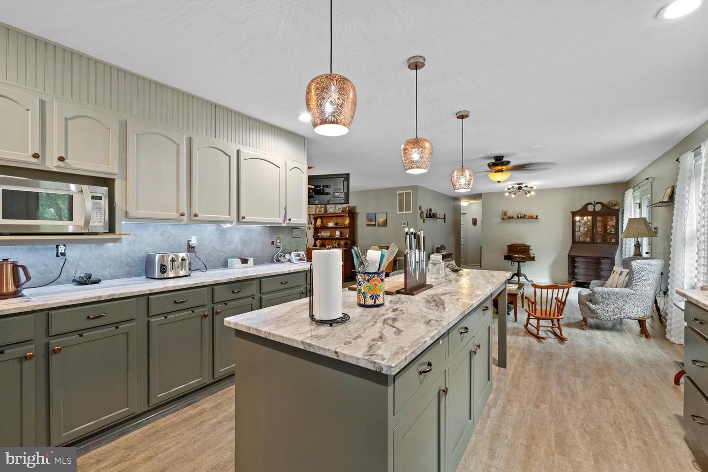 2891 SAUMSVILLE RD, MAURERTOWN, Virginia 22644, 4 Bedrooms Bedrooms, ,5 BathroomsBathrooms,Residential,For sale,2891 SAUMSVILLE RD,VASH2012650 MLS # VASH2012650