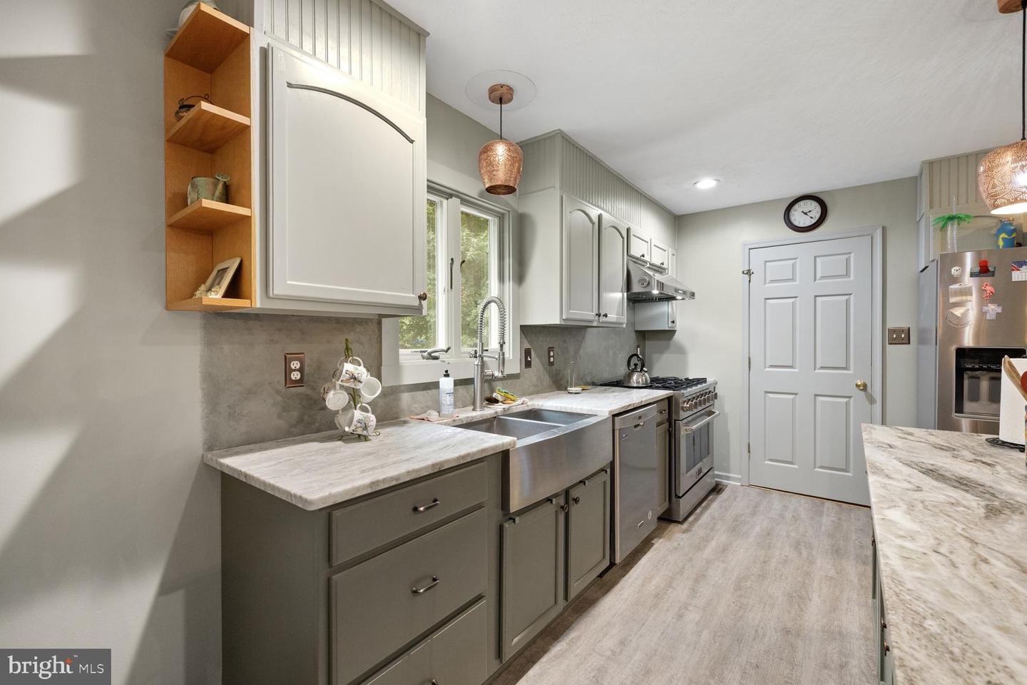 2891 SAUMSVILLE RD, MAURERTOWN, Virginia 22644, 4 Bedrooms Bedrooms, ,5 BathroomsBathrooms,Residential,For sale,2891 SAUMSVILLE RD,VASH2012650 MLS # VASH2012650