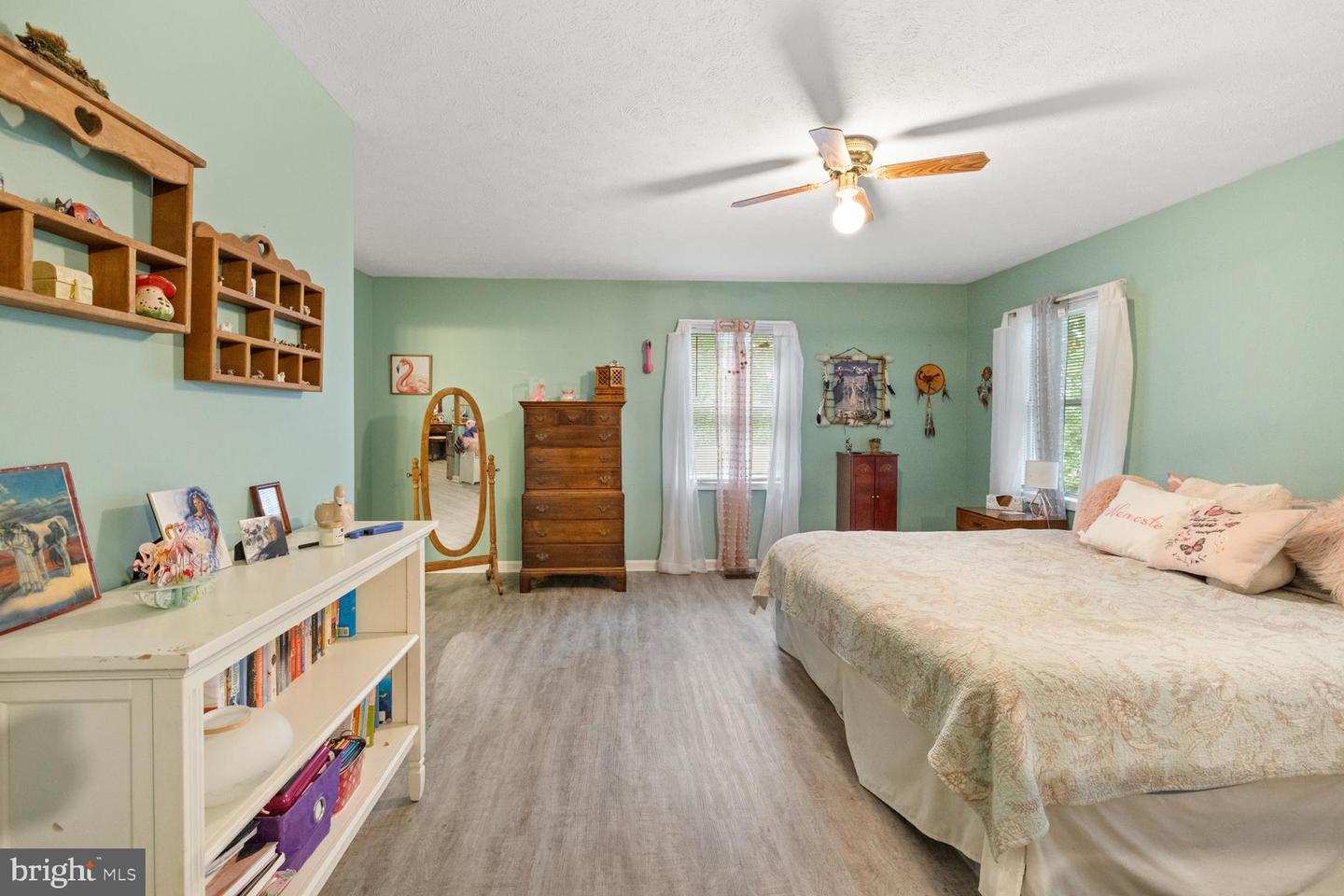 2891 SAUMSVILLE RD, MAURERTOWN, Virginia 22644, 4 Bedrooms Bedrooms, ,5 BathroomsBathrooms,Residential,For sale,2891 SAUMSVILLE RD,VASH2012650 MLS # VASH2012650